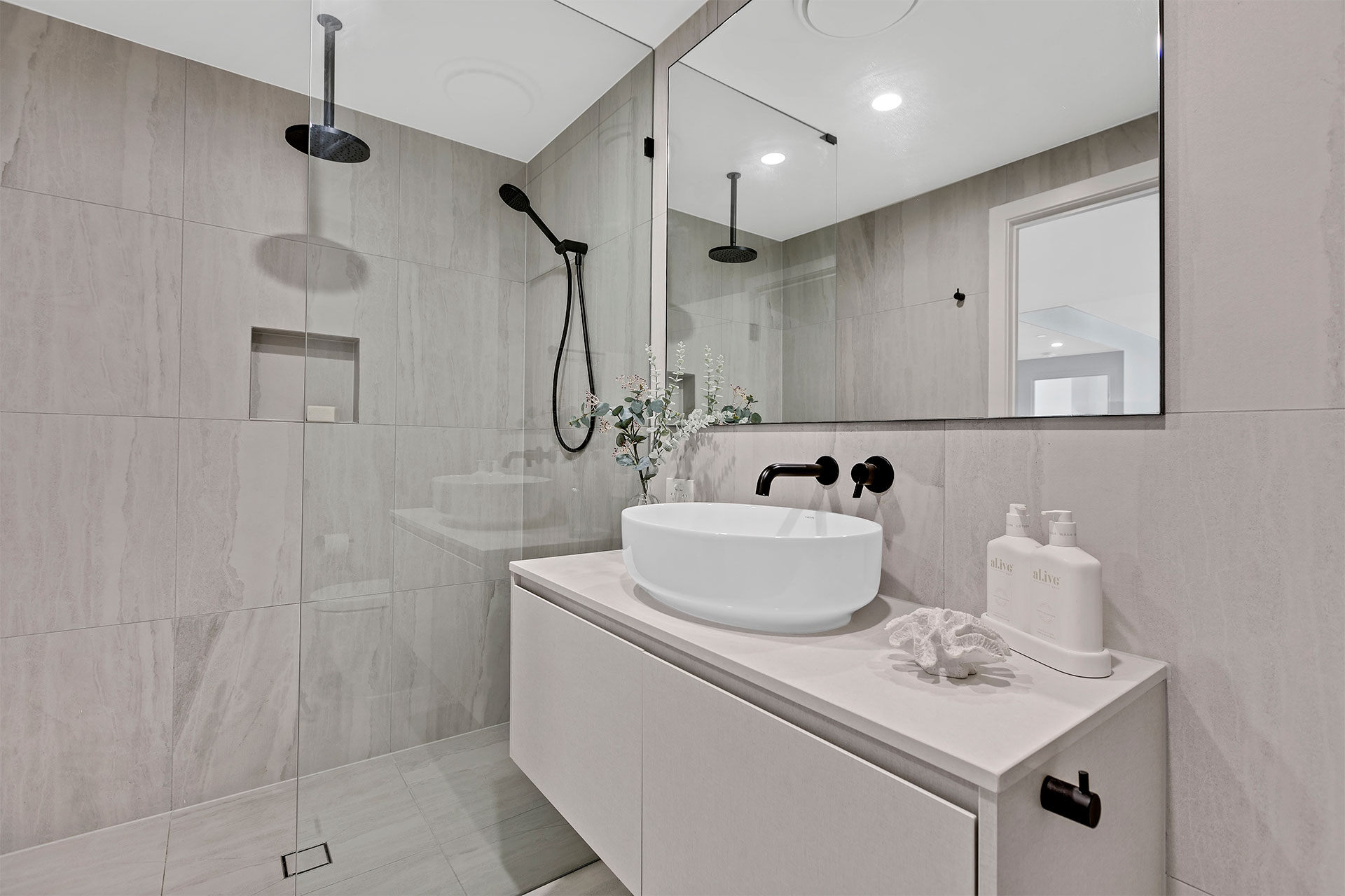 ltd-bathroom-02